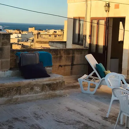 250 Yo Tal-bambinu Boutique Nyaraló *