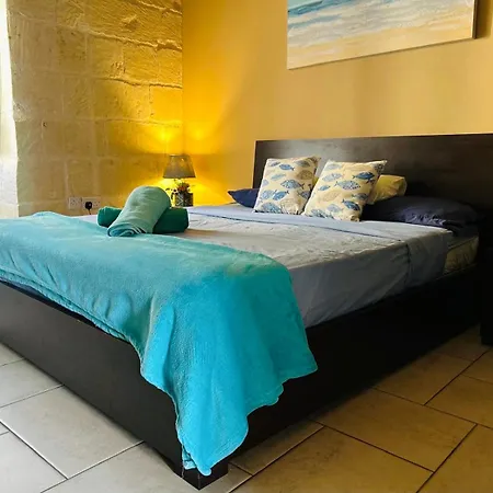 250 Yo Tal-bambinu Boutique Nyaraló *