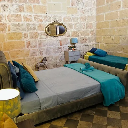 250 Yo Tal-bambinu Boutique