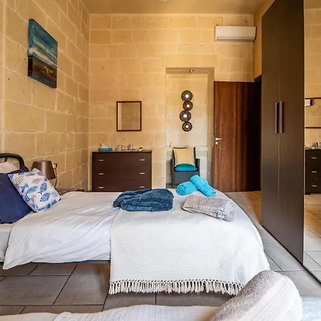 250 Yo Tal-bambinu Boutique
