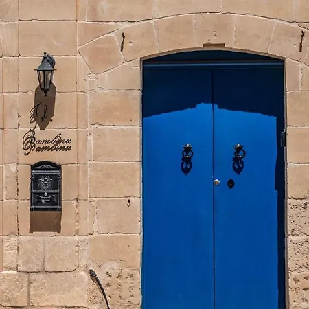 250 Yo Tal-bambinu Boutique *