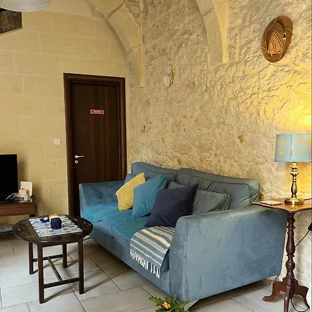 250 Yo Tal-bambinu Boutique Tatil Evi Xagħra
